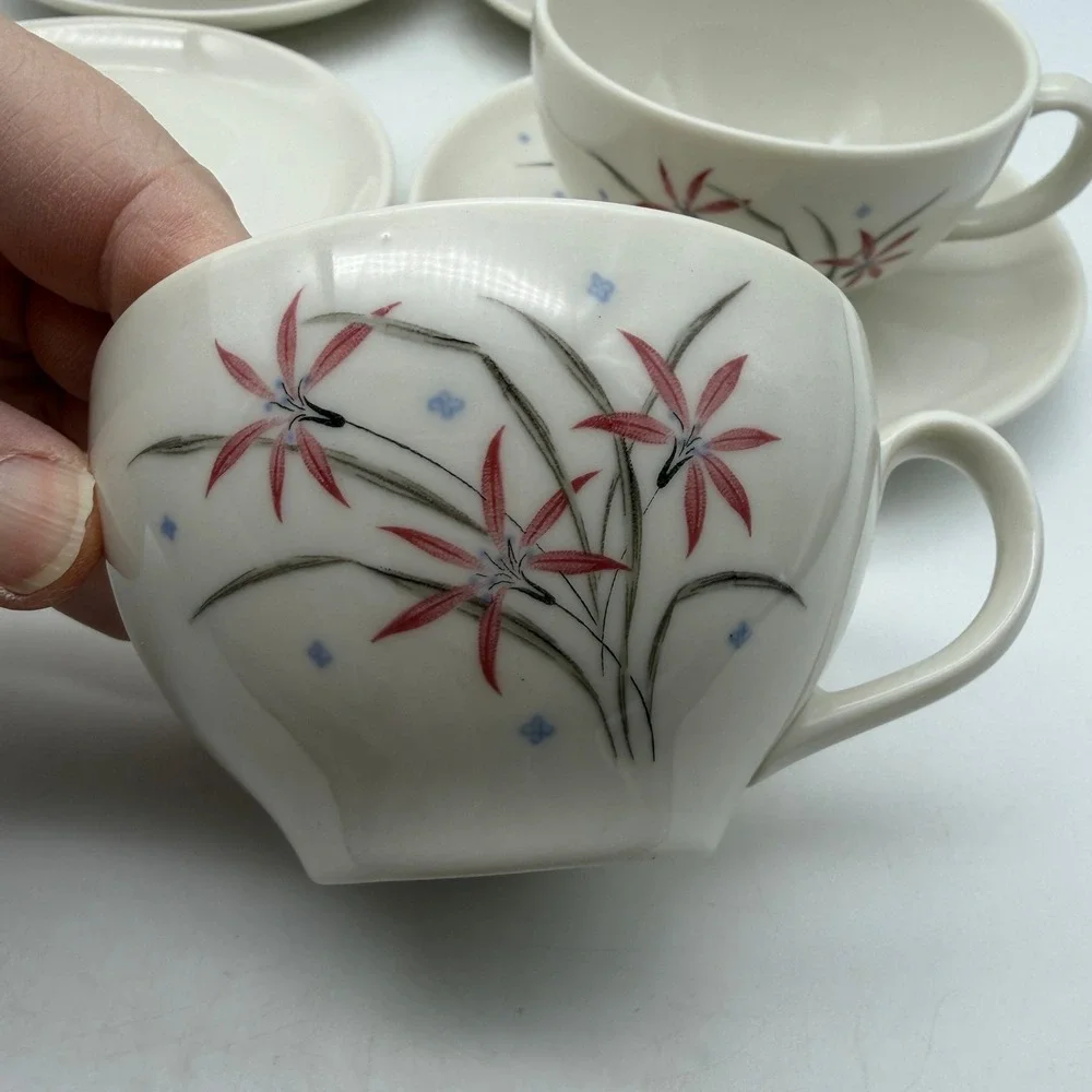 VTG Syracuse China Flame Lily Tea Cup Saucer Set of 4 MCM USA